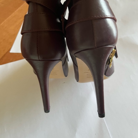 Burgandy leather booties nwot - Picture 11 of 13